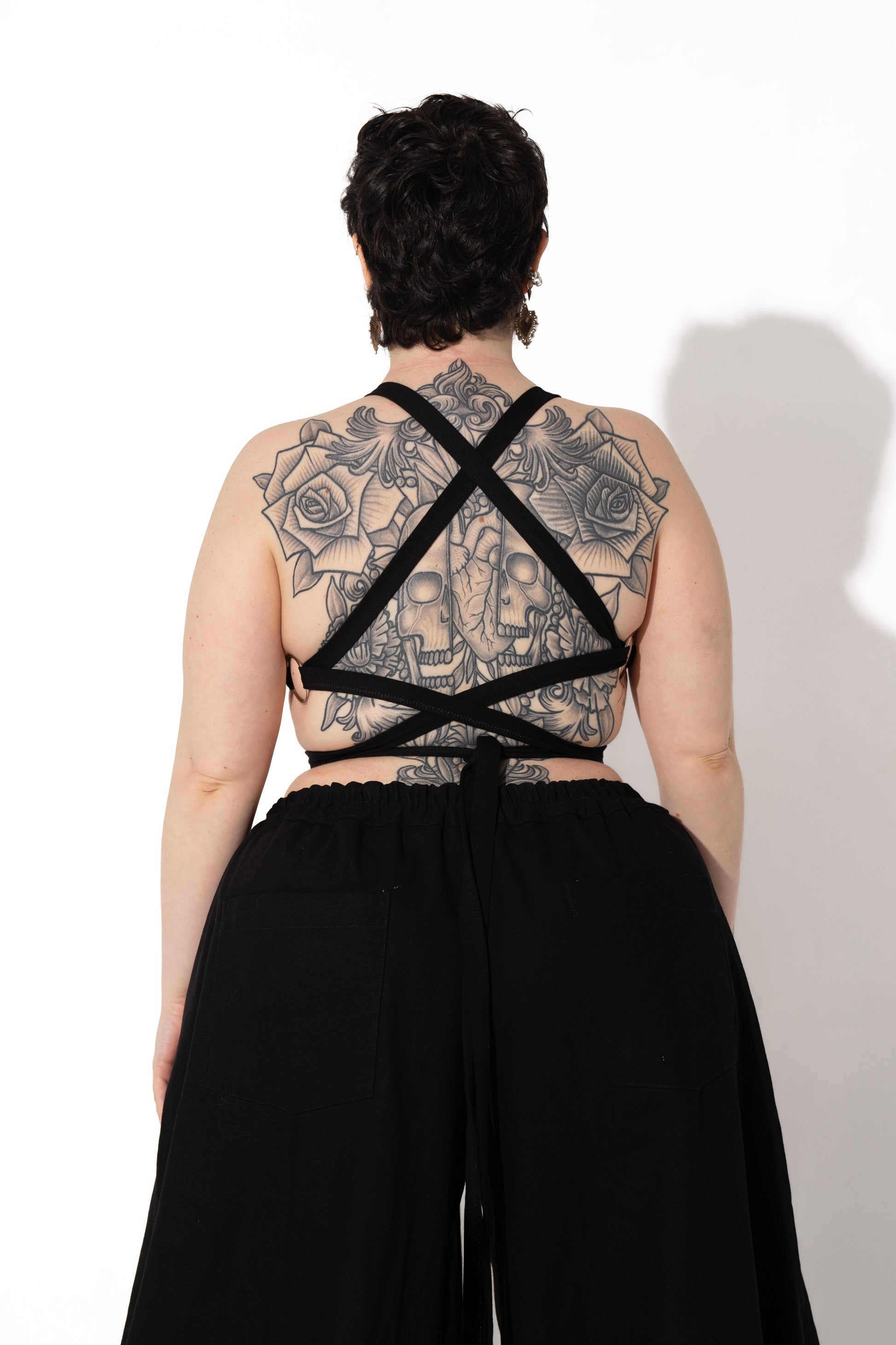 STRAP CROP TOP